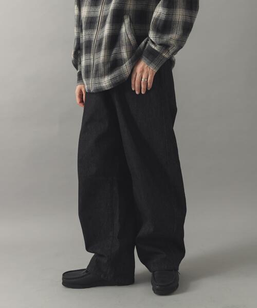 ITEMS URBANRESEARCH(アイテムズ アーバンリサーチ)の「ソフトバレルデニム(デニムパンツ・メンズ・ネイビー/ブラック・MEDIUM/LARGE)」の2枚目の写真