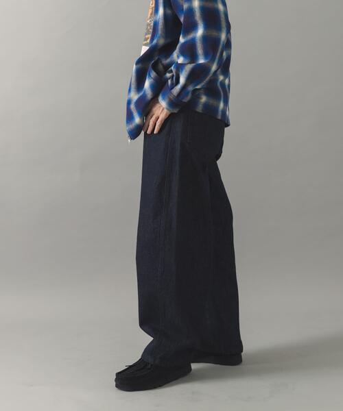 ITEMS URBANRESEARCH(アイテムズ アーバンリサーチ)の「ソフトバレルデニム(デニムパンツ・メンズ・ネイビー/ブラック・MEDIUM/LARGE)」の12枚目の写真