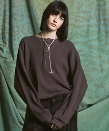 MAISON SPECIAL（メゾンスペシャル）の「《UNISEX》Prime-Over Henry Neck Long Sleeve Waffle T-Shirt プライムオーバーヘンリーネックロングスリーブワッフルTシャツ【MAISON SPECIAL メゾンスペシャル】（Tシャツ/カットソー）」