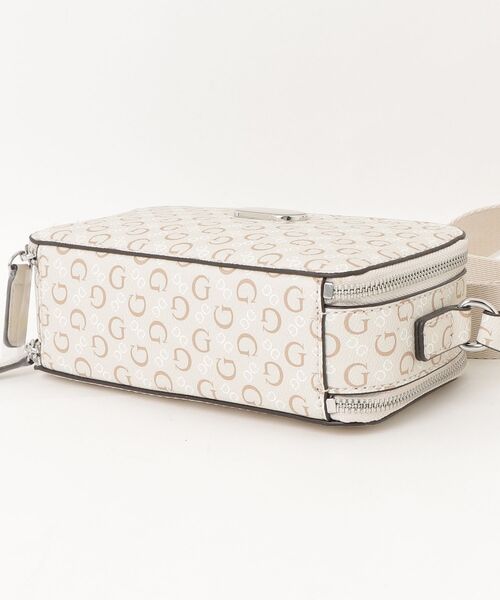 Guess(ゲス)の「MARSALA Mini Crossbody ショルダーバッグ クロスボディバッグ(ショルダーバッグ・レディース・チェリーレッド/ダークグレー・ONE SIZE)」の13枚目の写真