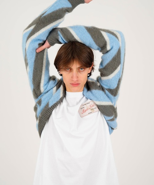 MSGM（エムエスジーエム）の「スラッシュストライプ ニットセーター（ニット/セーター・メンズ・グレー系・M/S）」の6枚目の写真