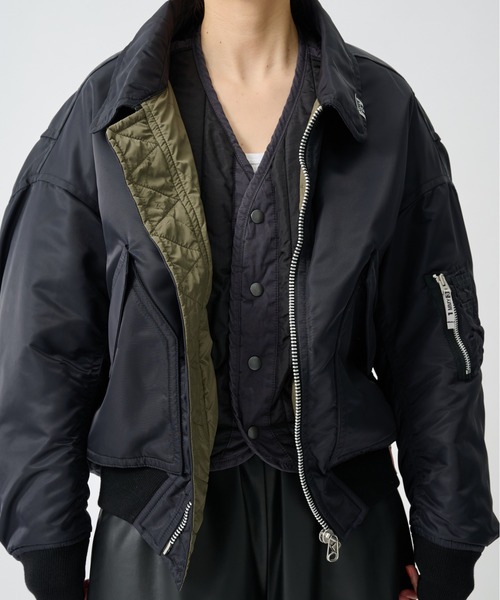 Maison MIHARA YASUHIRO（メゾンミハラヤスヒロ）の「【Maison MIHARA YASUHIRO/メゾンミハラヤスヒロ】Shifted Layer Flight Jacket/フライトジャケット（ミリタリージャケット・レディース・ブラック/カーキ・36）」の19枚目の写真
