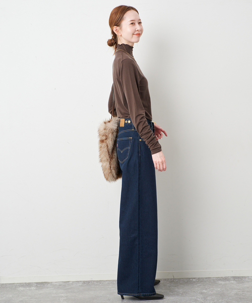 SLOBE IENA(スローブイエナ)の「グッドフィールフライスタートルTEE(Tシャツ/カットソー・レディース・ライトグレー/サックスブルー/ブラウン・FREE)」の12枚目の写真