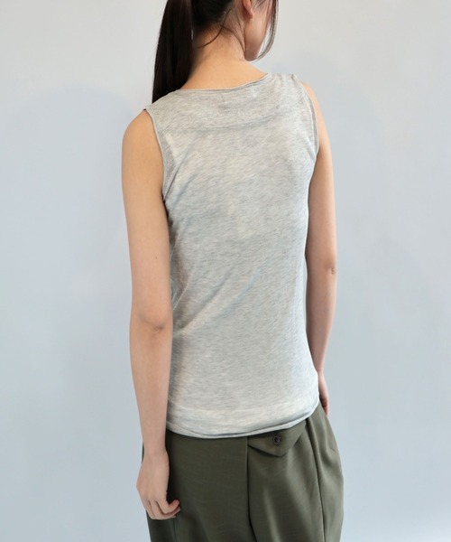 etre relie(エトレリー)の「モダールラメ天竺タンクトップ(Tシャツ/カットソー・レディース・ライトグレー/チャコールグレー/ダークベージュ・MEDIUM)」の9枚目の写真