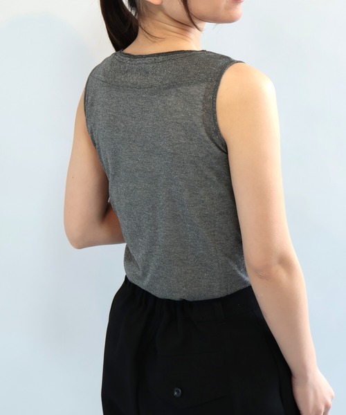etre relie(エトレリー)の「モダールラメ天竺タンクトップ(Tシャツ/カットソー・レディース・ライトグレー/チャコールグレー/ダークベージュ・MEDIUM)」の14枚目の写真