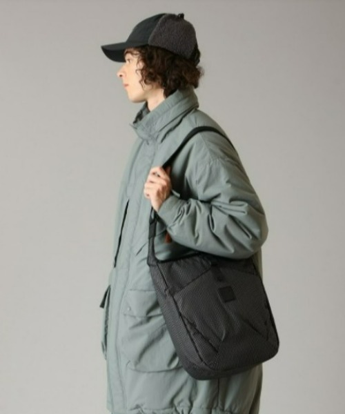 Columbia(コロンビア)の「【Columbia】グレートスモーキーガーデンEXショルダー(ショルダーバッグ・メンズ・ブラック・ONE SIZE)」の2枚目の写真