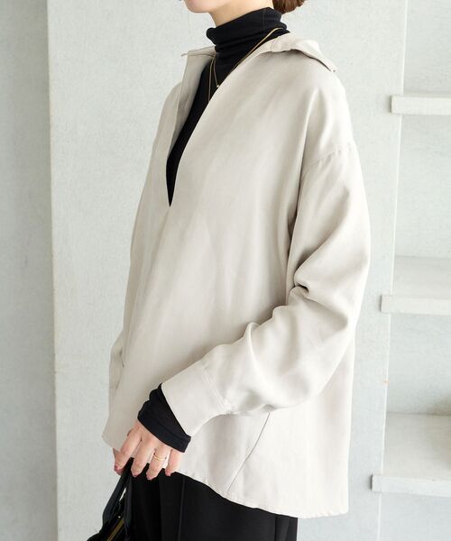 le.coeur blanc(ルクールブラン)の「細コーデュロイスキッパーシャツ(シャツ/ブラウス・レディース・ブラック/グレイッシュベージュ/モカ・38)」の7枚目の写真
