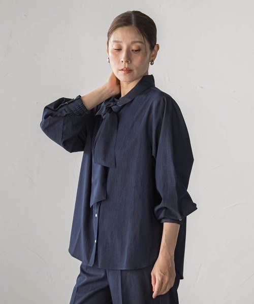 la.f…(ラエフ)の「ストレッチデニムボウタイブラウス(シャツ/ブラウス・レディース・ネイビー・9号)」の4枚目の写真