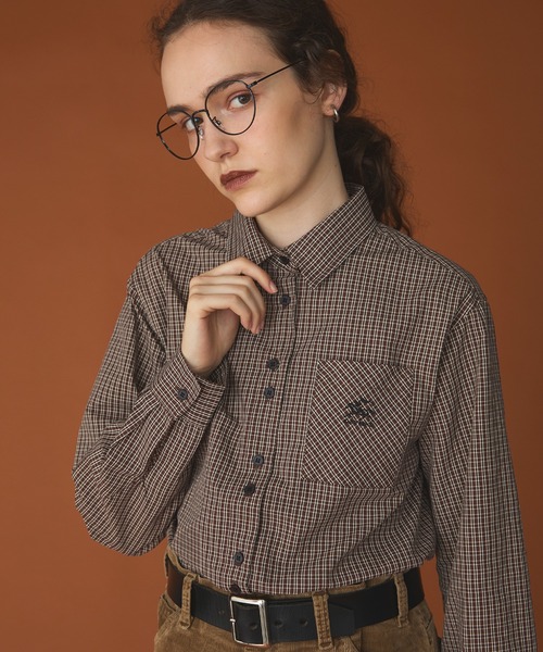 SAINT REPOS(サンルポ)の「【SAINT REPOS サンルポ別注】多ボタンレギュラーシャツ(シャツ/ブラウス・レディース・レッド/ブラック/ベージュ/ブラウン/ブルー・FREE)」の3枚目の写真