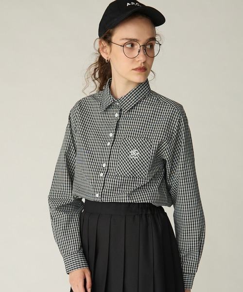 SAINT REPOS(サンルポ)の「【SAINT REPOS サンルポ別注】多ボタンレギュラーシャツ(シャツ/ブラウス・レディース・レッド/ブラック/ベージュ/ブラウン/ブルー・FREE)」の2枚目の写真
