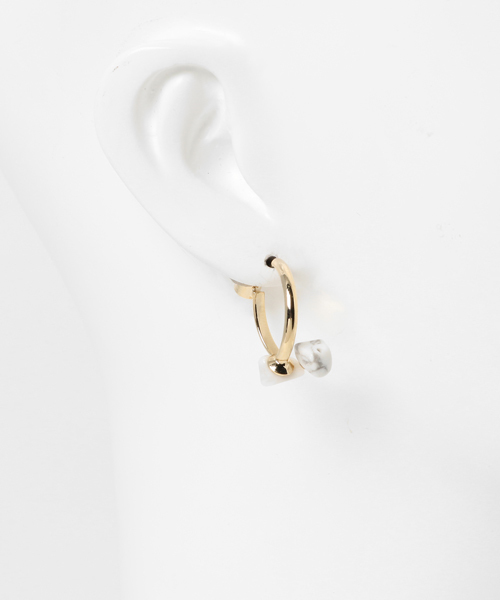 Eldia'lu（エルディアル）の「天然石クロスピアス（ピアス（両耳用）・レディース・ホワイト/ブルー/ターコイズブルー・ﾌﾘ-）」の8枚目の写真