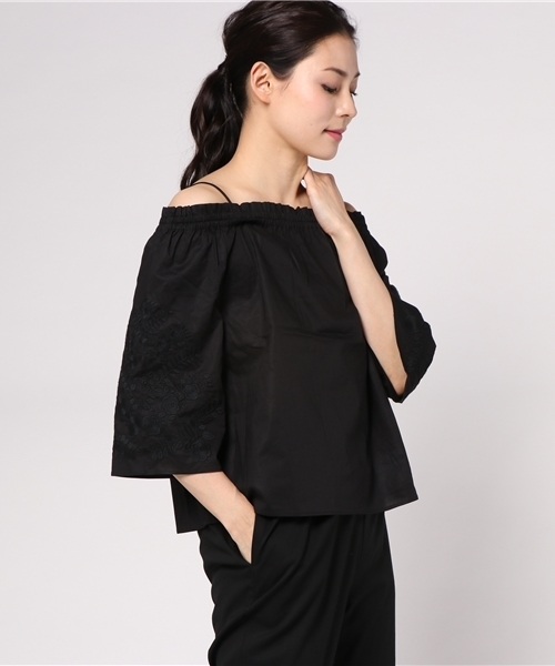 ketty cherie（ケティシェリー）の「綿ローンオフショルブラウス（シャツ/ブラウス・レディース・オフホワイト/ブラック・M）」の12枚目の写真