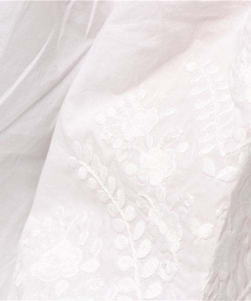 ketty cherie（ケティシェリー）の「綿ローンオフショルブラウス（シャツ/ブラウス・レディース・オフホワイト/ブラック・M）」の10枚目の写真