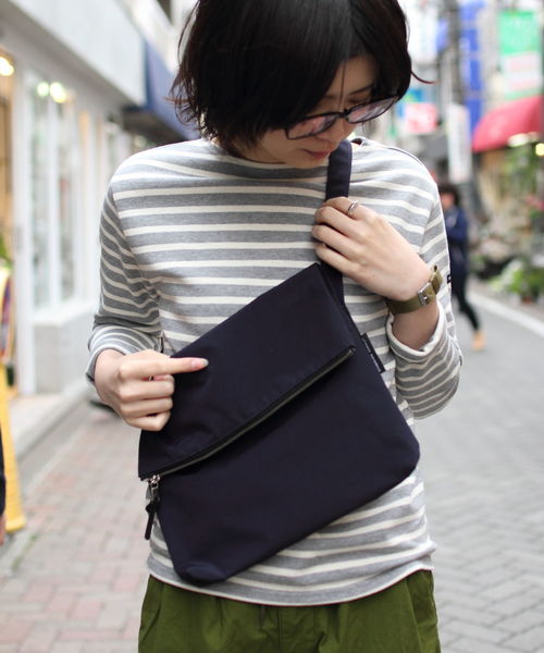 STANDARD SUPPLY（スタンダードサプライ）の「STANDARD SUPPLY / スタンダードサプライ　フォールドミュゼット（ショルダーバッグ） FOLD MUSETTE（ショルダーバッグ・メンズ・ブラック/オリーブ/カーキブラウン/ネイビー/ベージュ/グレー/グレイッシュベージュ/マスタード・FREE）」の19枚目の写真