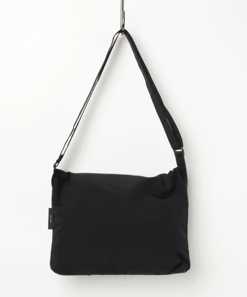 STANDARD SUPPLY（スタンダードサプライ）の「STANDARD SUPPLY / スタンダードサプライ　フォールドミュゼット（ショルダーバッグ） FOLD MUSETTE（ショルダーバッグ・メンズ・ブラック/オリーブ/カーキブラウン/ネイビー/ベージュ/グレー/グレイッシュベージュ/マスタード・FREE）」の9枚目の写真