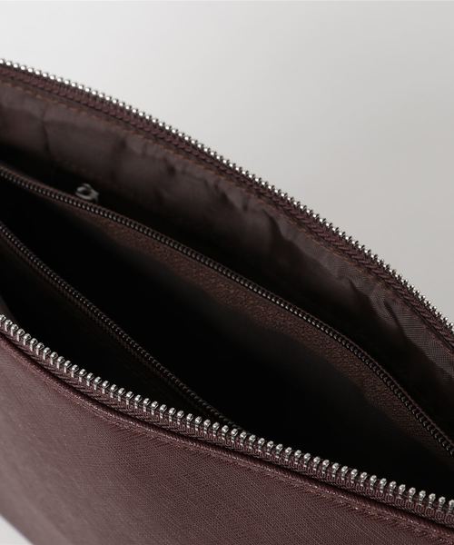 DEVICE(デバイス)の「Control シンプル 合皮 センター 刺繍 デザイン ハンドル クラッチバッグ(クラッチバッグ・メンズ・ブラック/ネイビー/キャメル/ブラウン・FREE)」の14枚目の写真