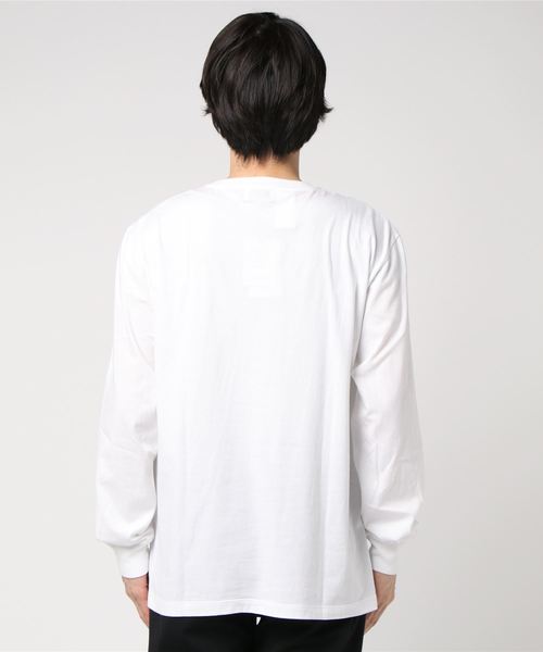 ADAM ET ROPE'(アダムエロペ)の「【A.FOUR】ENTERTAINMENT LONGSLEEVE TEE 03(Tシャツ/カットソー・メンズ・ホワイト・L/M/S)」の3枚目の写真