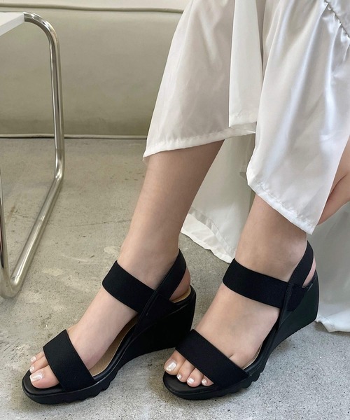 shopnikoniko（ショップニコニコ）の「日本製ストラップゴムコンフォートサンダル（サンダル・レディース・ブラック/ベージュ・LL/S/M/L）」の2枚目の写真