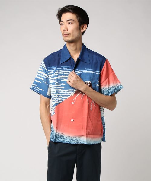 SUN SURF（サンサーフ）の「SUN SURF×ホクサイ / サンサーフ×葛飾北斎 : ガイフウカイセイ #（シャツ/ブラウス・メンズ・ネイビー・MEDIUM/LARGE）」の4枚目の写真