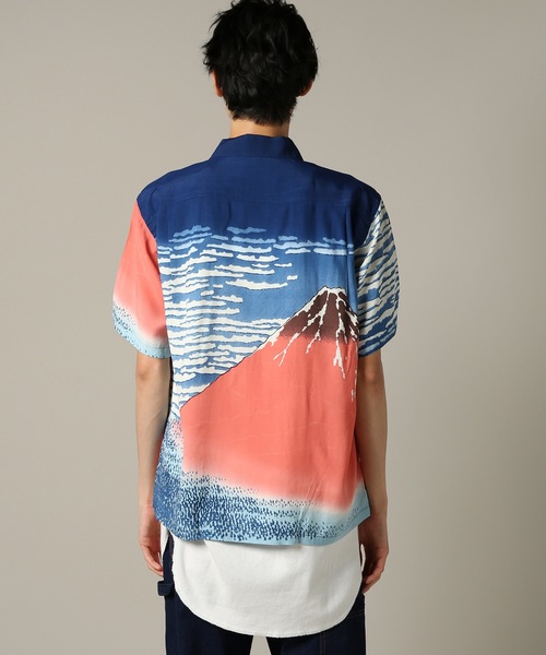 SUN SURF（サンサーフ）の「SUN SURF×ホクサイ / サンサーフ×葛飾北斎 : ガイフウカイセイ #（シャツ/ブラウス・メンズ・ネイビー・MEDIUM/LARGE）」の7枚目の写真