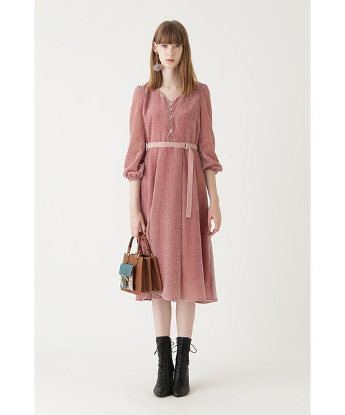 JILL STUART（ジルスチュアート）の「◆【ピンクWEB限定】ノエリアオパールベルベットワンピース（ワンピース・レディース・ネイビー/ピンク/ボルドー・2/0）」の17枚目の写真