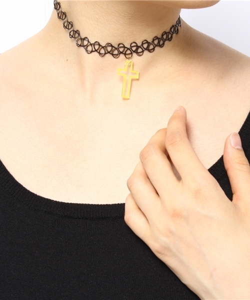 WEGO（ウィゴー）の「WEGO/クロスタトゥチョーカー（ネックレス・レディース・ホワイト/ブラック/ブルー/イエロー・FREE）」の5枚目の写真