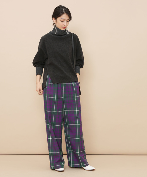 セール】【WEB限定】タートルネックポンチプルオーバー