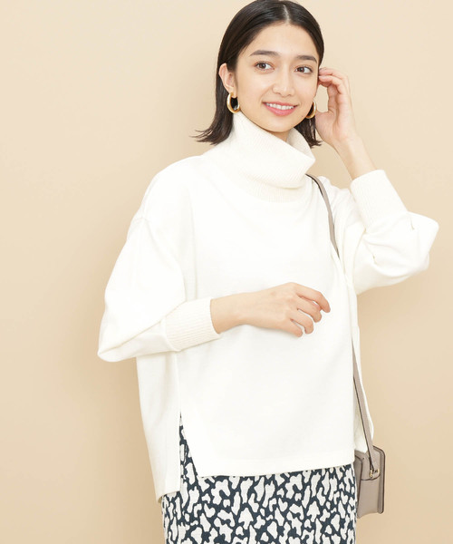 ADAM ET ROPE'（アダムエロペ）の「【WEB限定】タートルネックポンチプルオーバー（スウェット・レディース・ホワイト/ライトグレー/ワイン・FREE）」の21枚目の写真