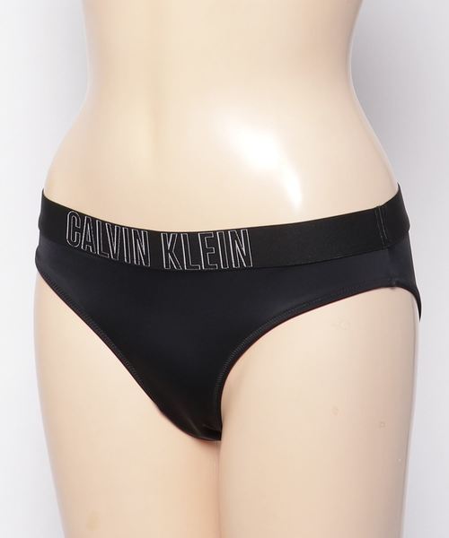 CALVIN KLEIN SWIMWEAR(カルバンクラインスイムウェア)の「クラシック ソリッド ビキニ(水着・レディース・ブラック/ピンク・S/XS)」の4枚目の写真