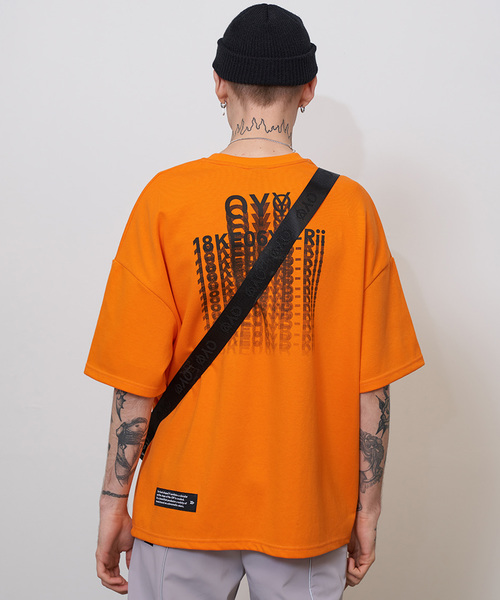 OY（オーワイ）の「グラデーションバックロゴ半袖Tシャツ/カットソー（Tシャツ/カットソー・メンズ・ホワイト/ブラック/オレンジ・FREE）」の21枚目の写真