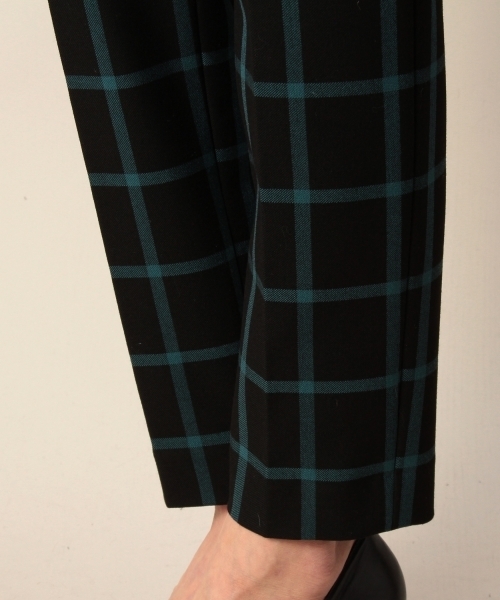 BEAUTY&YOUTH UNITED ARROWS(ビューティーアンドユースユナイテッドアローズ)の「BYTF ウインドペン クロップド丈パンツ ◆(スラックス・レディース・ブラック/ホワイト・SMALL/MEDIUM)」の12枚目の写真