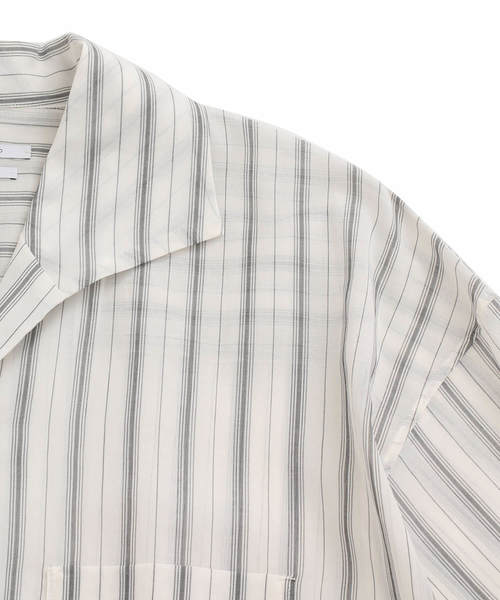 UNDECORATED（アンデコレイテッド）の「【UNDECORATED】コットンストライプSSシャツ（シャツ/ブラウス・メンズ・ホワイト/レッド・2/1）」の7枚目の写真