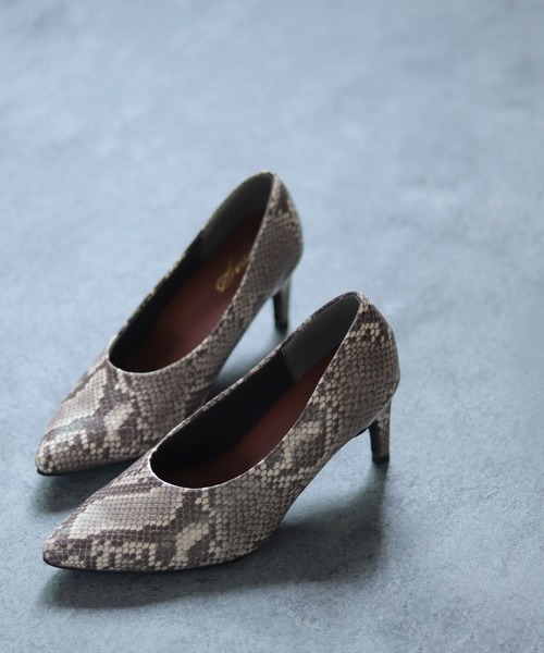 SESTO(セスト)の「甲深ポインテッドトゥ7cmストレートヒールパンプス(パンプス・レディース・レオパード/パイソン/チェック/キャメル/ブラック系その他/ボルドー/アイボリー/グレー/ダークブラウン/ブラック・23.5cm/24.0cm/24.5cm/25.5cm/22.5cm/23.0cm/22.0cm)」の10枚目の写真