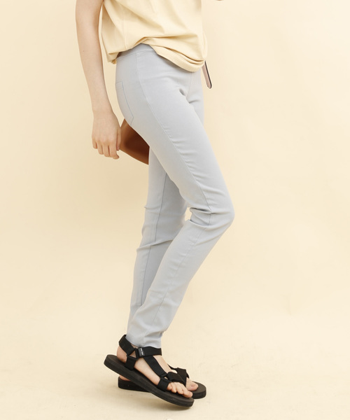 aimoha（アイモハ）の「ハイウエストストレッチ美脚スキニーレギンスパンツ[ポケット付き] (LV)（レギンス/スパッツ・レディース・ホワイト/ブラック/グレー/カーキ/イエロー/スミクロ/グレイッシュブルー/ベージュ/ダークネイビー/インディゴブルー・LARGE/XX-LARGE/SMALL/X-LARGE/XXX-LARGE/MEDIUM）」の11枚目の写真