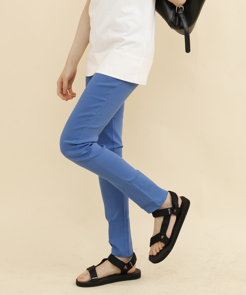 aimoha（アイモハ）の「ハイウエストストレッチ美脚スキニーレギンスパンツ[ポケット付き] (LV)（レギンス/スパッツ・レディース・ホワイト/ブラック/グレー/カーキ/イエロー/スミクロ/グレイッシュブルー/ベージュ/ダークネイビー/インディゴブルー・LARGE/XX-LARGE/SMALL/X-LARGE/XXX-LARGE/MEDIUM）」の13枚目の写真