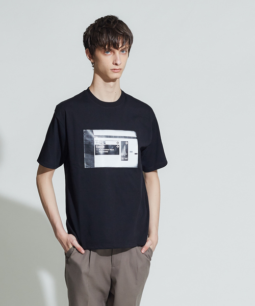 ABAHOUSE(アバハウス)の「【another sky】フォト半袖Tシャツ(Tシャツ/カットソー・メンズ・ホワイト/ブラック/ホワイト系その他/ブラック系その他・44/46/48)」の1枚目の写真
