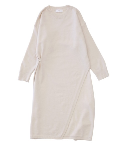 select MOCA（セレクトモカ）の「オーバースリットニットワンピース/クルーネックワンポイントボタンデザインレイヤードワンピ（ワンピース・レディース・ブラック/ブラウン/アイボリー・FREE）」の15枚目の写真
