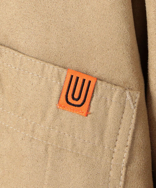 UNIVERSAL OVERALL(ユニバーサルオーバーオール)の「【UNIVERSAL OVERALL / ユニバーサルオーバーオール】ポリスエード オープンカラーシャツ #U813126(ブルゾン・メンズ・ブラック/ダークブラウン/ベージュ・M/L)」の9枚目の写真