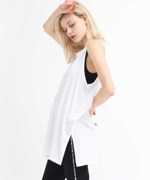 RNA（アールエヌエー）の「M1329 BIGタンクトップ（タンクトップ・レディース・ブラック/ベージュ/カーキ/ホワイト/オレンジ/グリーン・MEDIUM）」の9枚目の写真