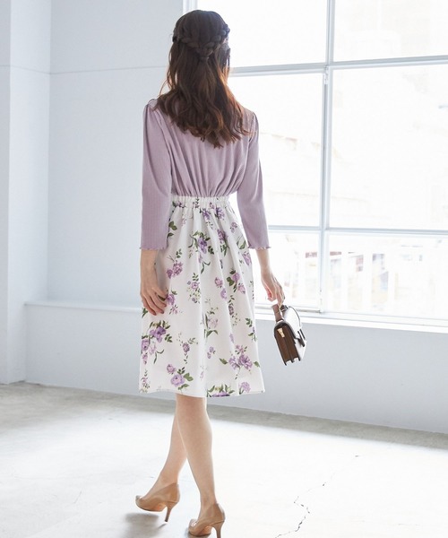 tocco closet（トッコ　クローゼット）の「リブカットソー×フラワープリントドッキングワンピース（ワンピース・レディース・ピンク/ラベンダー・M）」の5枚目の写真