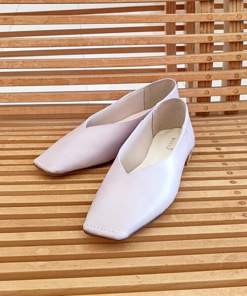 grove(グローブ)の「◆【22.5-24.5/WEB限定】受注生産☆1か月でお届け。やわここちカップヒールパンプス(パンプス・レディース・アイボリー系7/グリーン系5/パープル系1・30/25)」の1枚目の写真