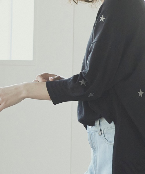 LIPSTAR（リップスター）の「星柄ニットプルオーバー（ニット/セーター・レディース・ブラック/ベージュ/グリーン・M）」の12枚目の写真