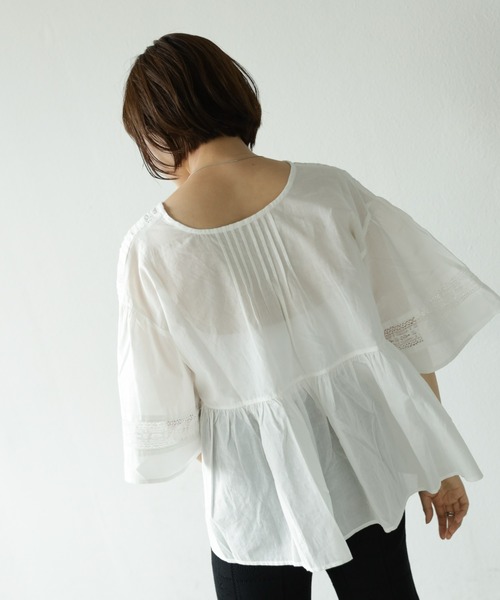 Auntie Rosa Holiday（アンティローザホリデー）の「レース使いブラウス（シャツ/ブラウス・レディース・ライトグレー/ブラウン/オフホワイト・FREE）」の8枚目の写真