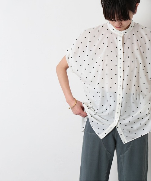 journal standard L'essage（ジャーナルスタンダードレサージュ）の「タックスリーブ シャツ◆（シャツ/ブラウス・レディース・ホワイト/ブラック/ブラウン/ブルー・FREE）」の10枚目の写真