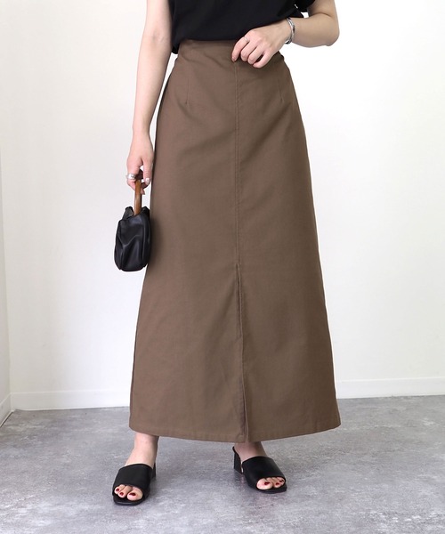 Riberry（リベリー）の「前スリットタイトスカート（スカート・レディース・ベージュ/ブラウン/カーキ/キナリ・MEDIUM）」の2枚目の写真