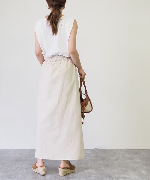 Riberry（リベリー）の「前スリットタイトスカート（スカート・レディース・ベージュ/ブラウン/カーキ/キナリ・MEDIUM）」の8枚目の写真