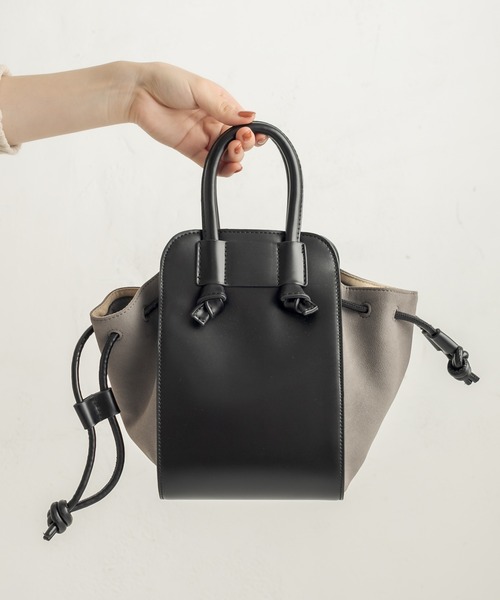 CAPRICIEUX LE'MAGE(カプリシューレマージュ)の「スエードコンビミニトートバッグ(ハンドバッグ・レディース・ブラック/ブラウン/グレイッシュベージュ・ONESIZE)」の4枚目の写真