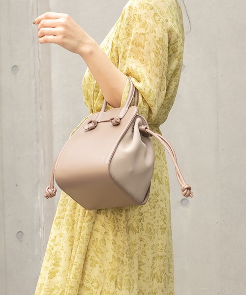 CAPRICIEUX LE'MAGE(カプリシューレマージュ)の「スエードコンビミニトートバッグ(ハンドバッグ・レディース・ブラック/ブラウン/グレイッシュベージュ・ONESIZE)」の18枚目の写真