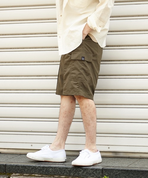 CIAOPANIC TYPY（チャオパニックティピー）の「Roueナイロンカーゴショートパンツ（カーゴパンツ・メンズ・ブラック/カーキ・MEDIUM/LARGE）」の10枚目の写真