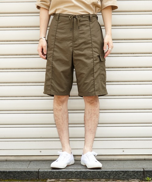 CIAOPANIC TYPY（チャオパニックティピー）の「Roueナイロンカーゴショートパンツ（カーゴパンツ・メンズ・ブラック/カーキ・MEDIUM/LARGE）」の4枚目の写真